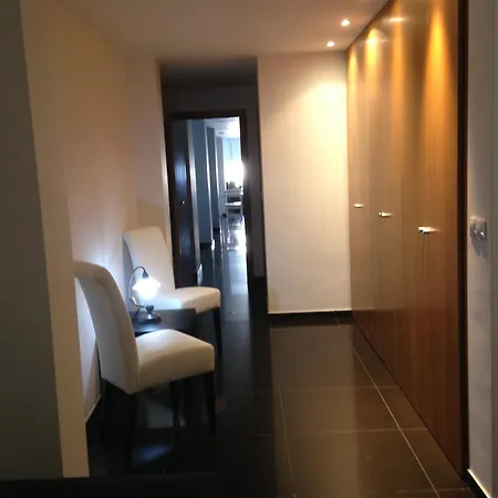 Si Aticos Puerta Del Sol Apartman *