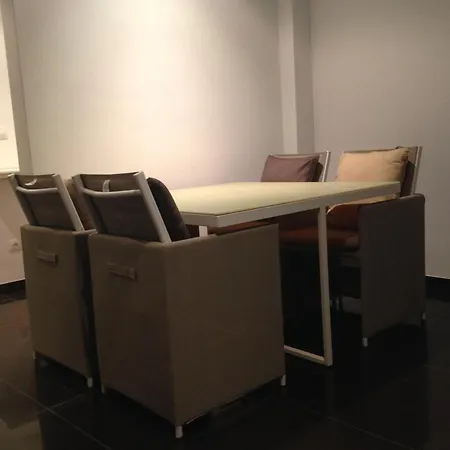 Si Aticos Puerta Del Sol Apartman *